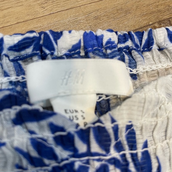 H&M smocked top - Picture 4 of 8